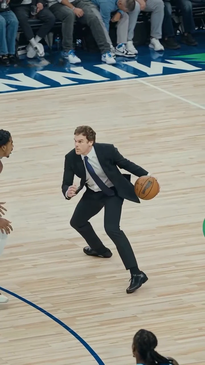 Lead in the Suit Ankle Breaker source video